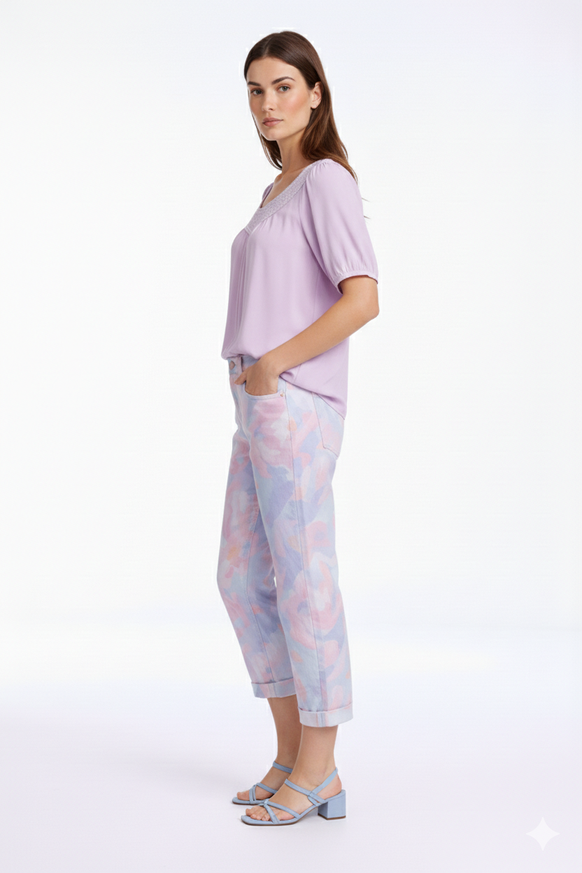 Floral Print Stretch Denim Capri – Classic Fit | Carreli Jeans®