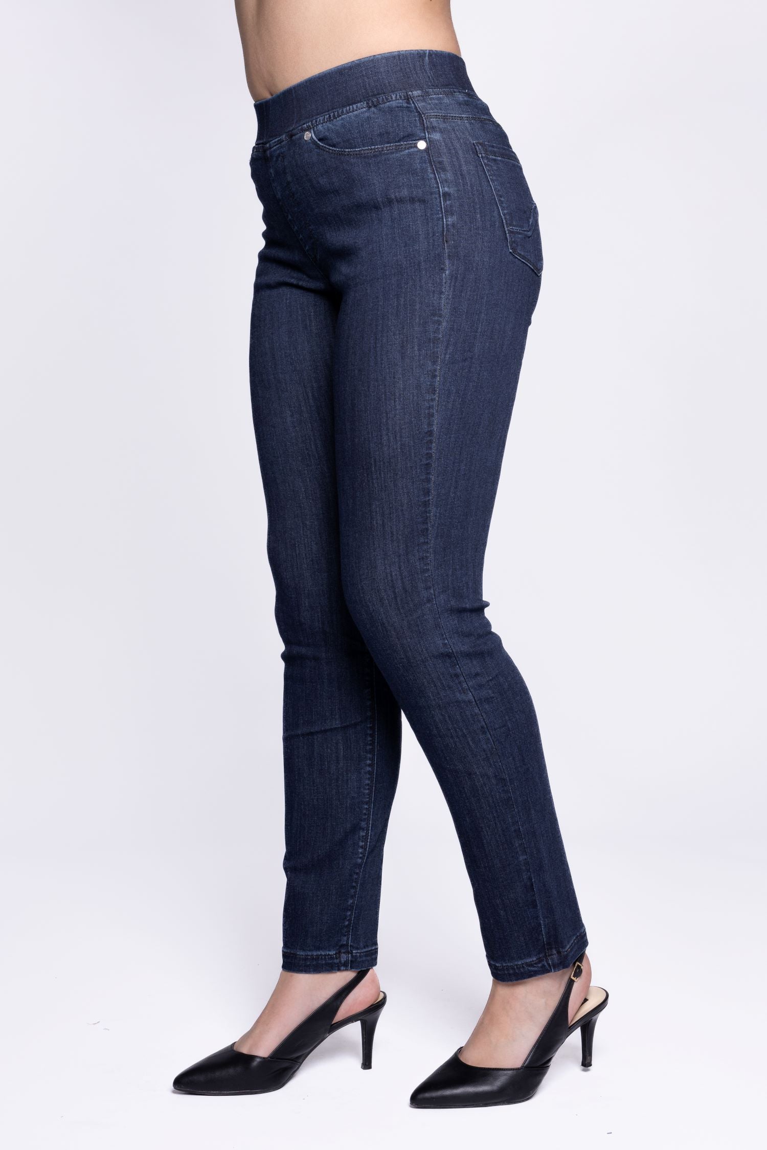 Angela Fit Premium Slim Pull on