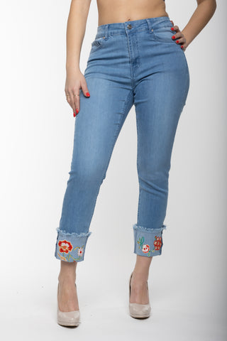 Carreli Jeans® | Angela Fit Ankle Length with Flower Embroideries in Bleach Wash