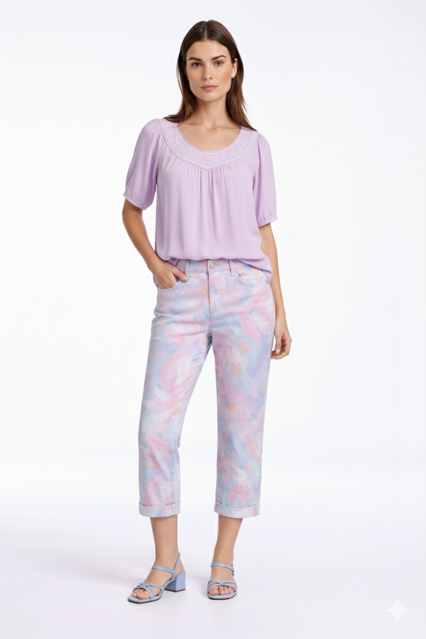 Floral Print Stretch Denim Capri – Classic Fit | Carreli Jeans®