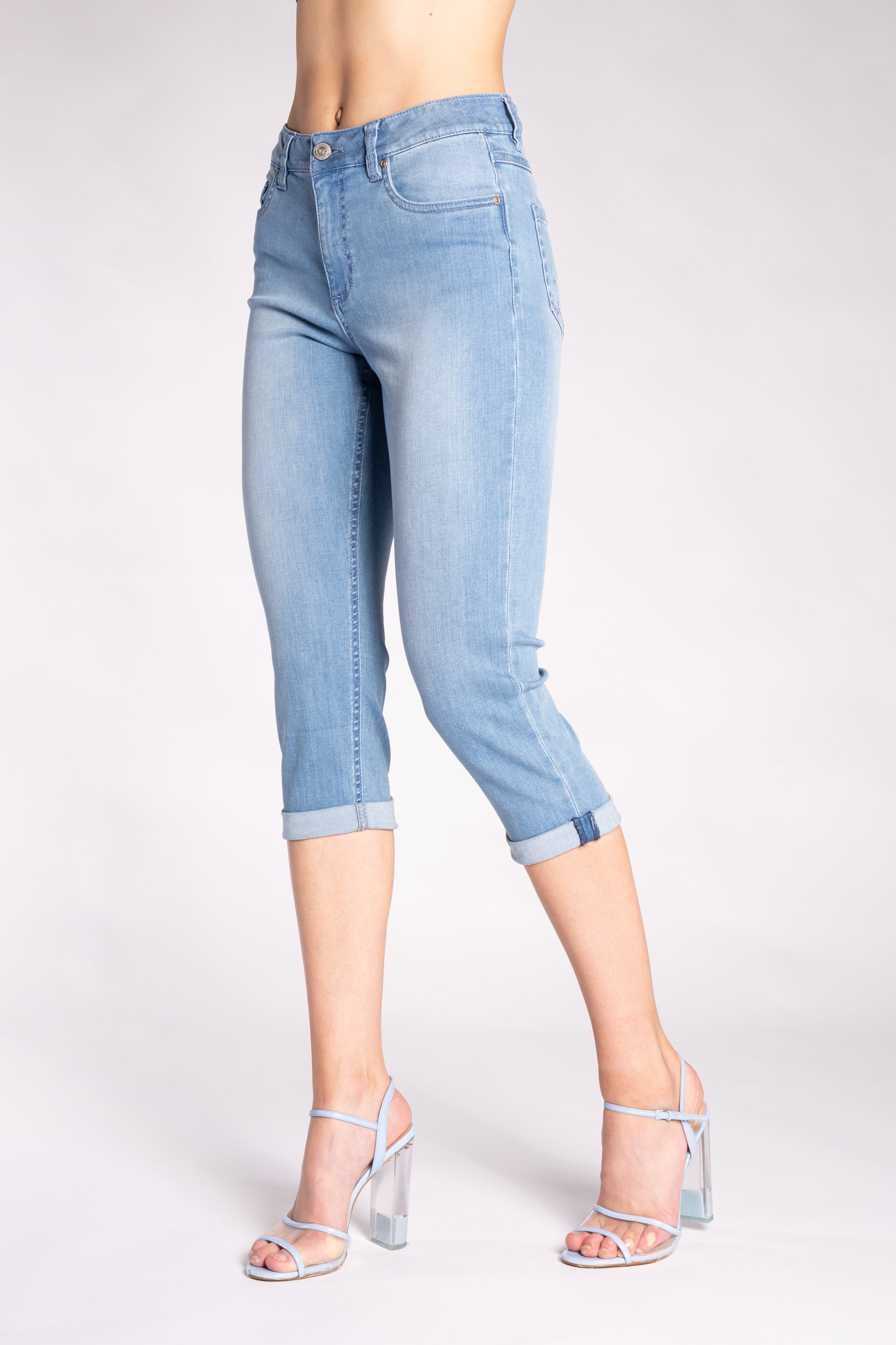 Carreli Jeans® | Angela Fit Capri In Bleach Wash