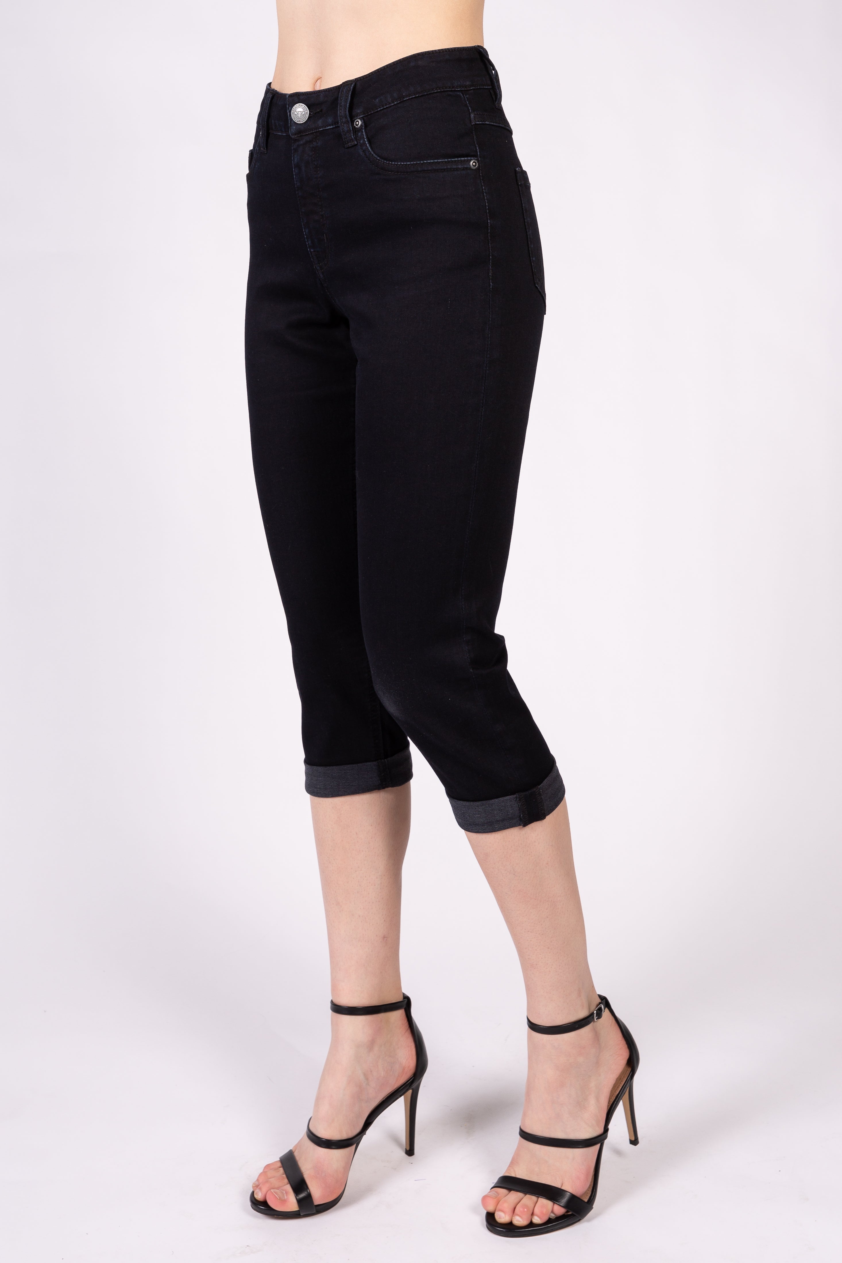 Carreli Jeans®  Angela Fit Capri In Black Wash