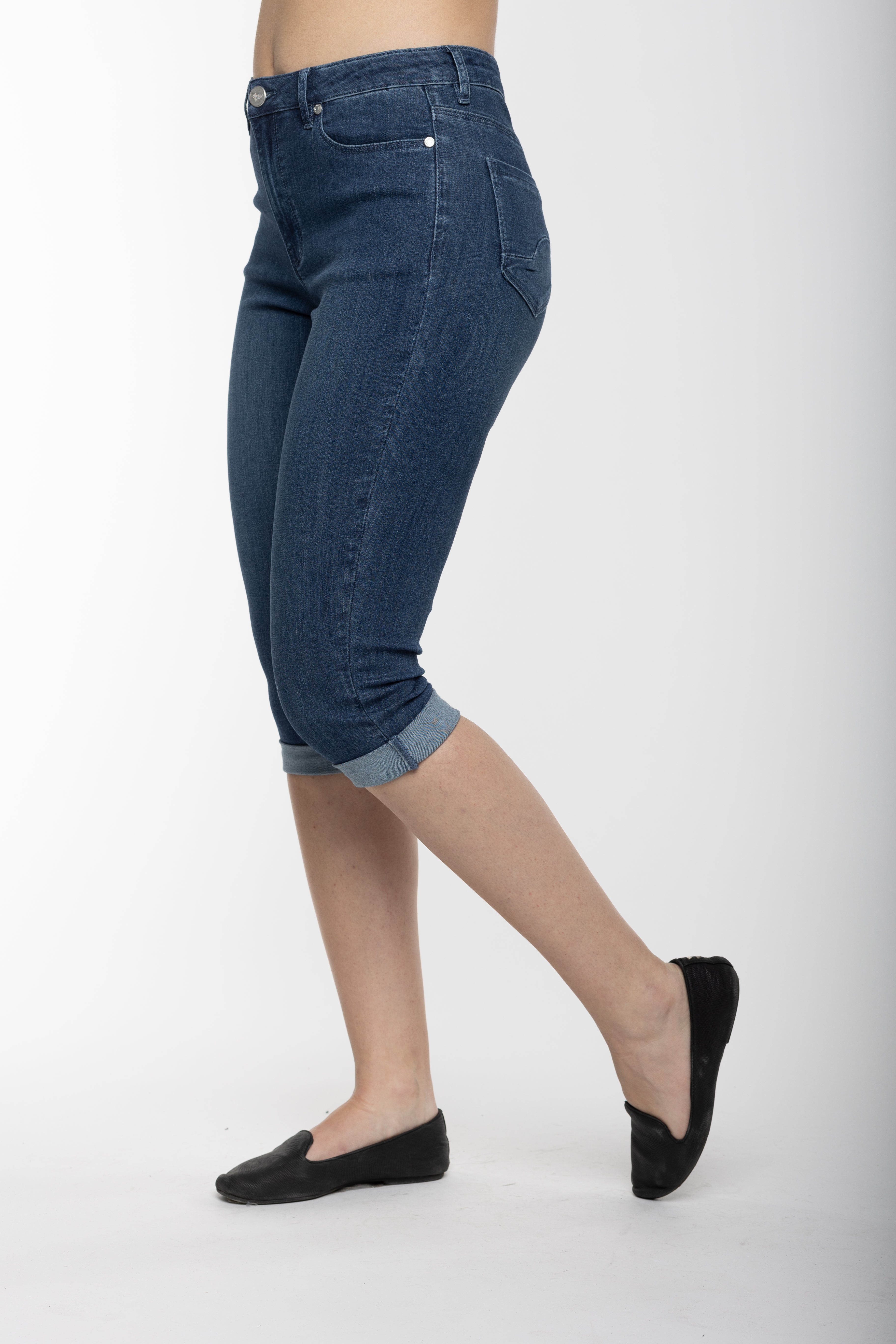 Carreli Jeans® | Premium Angela Fit 5 Pocket Capri in Stone Wash